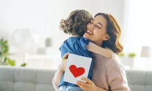 معرفی بسته‌های ویژه همراه اول برای روز مادر