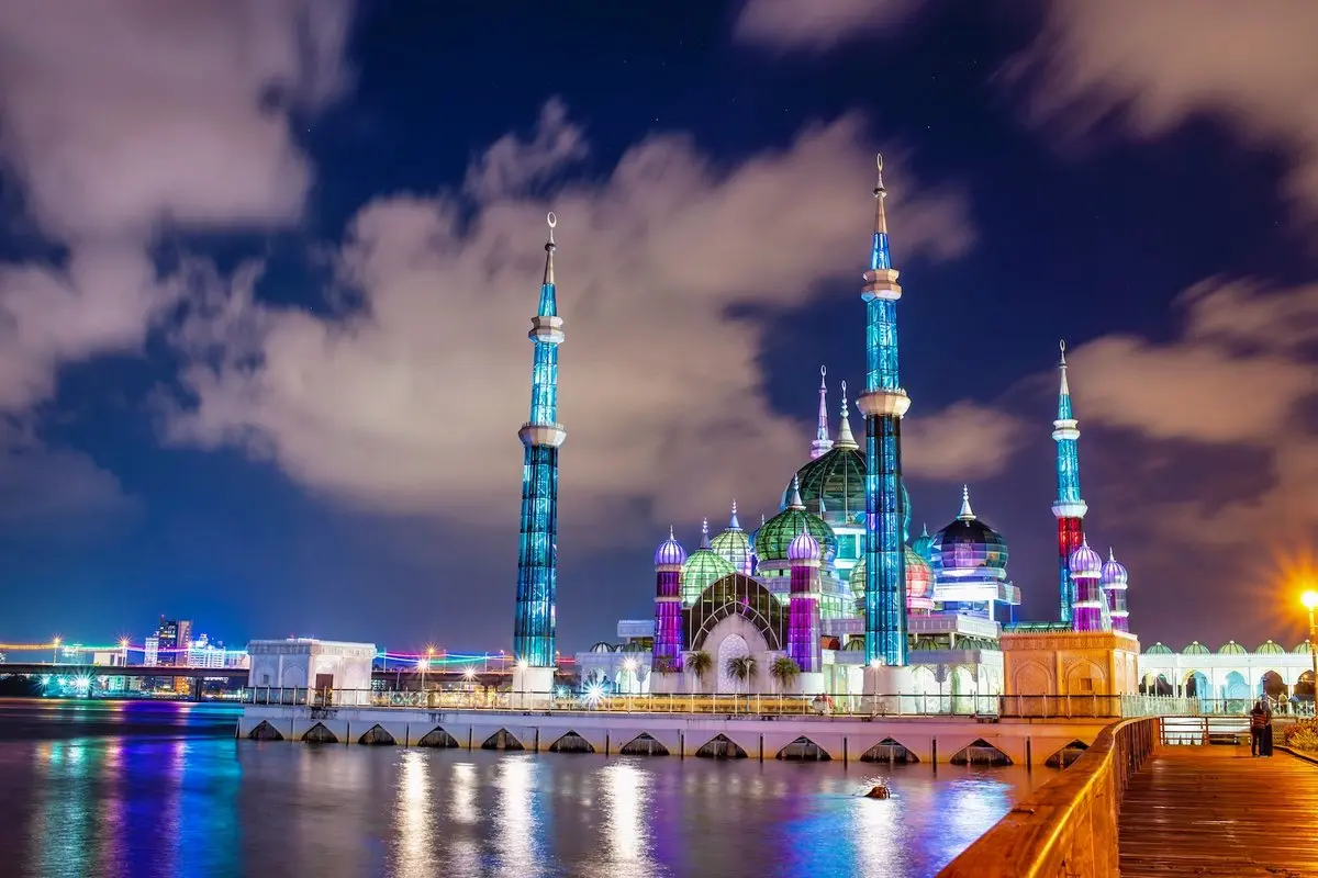 7 دلیل مهم برای خرید تور مالزی