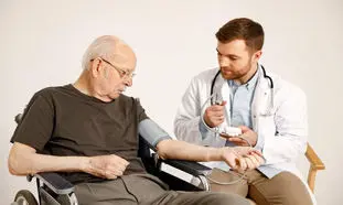 به جای احساس گناه از والدین سالمند در خانه آگاهانه مراقبت کنیم