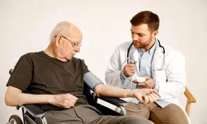 به جای احساس گناه از والدین سالمند در خانه آگاهانه مراقبت کنیم