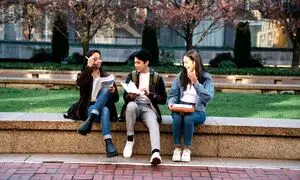 آیا تحصیل در استرالیا بدون بورسیه هم ارزش دارد؟