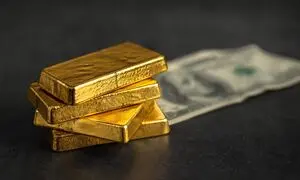 اگر دلار گران شود، طلا چقدر می تواند از سرمایه شما محافظت کند؟