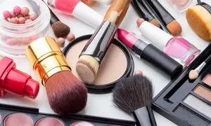 راهنمای جامع خرید لوازم آرایشی اصل از وب سایت معتبر