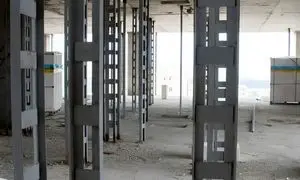 نقش حیاتی وال پست در مقاوم‌سازی دیوارها و ایمنی ساختمان