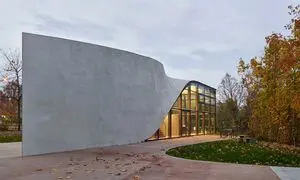 چه زمانی به آب‌بند کننده نیاز داریم؟ مشکلات رایج نفوذ آب در ساختمان