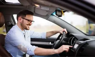 3 ماشین اقتصادی کافه رنت برای سفرهای جاده ای