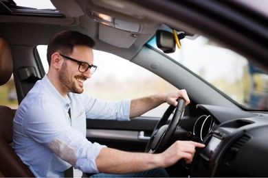 3 ماشین اقتصادی کافه رنت برای سفرهای جاده ای