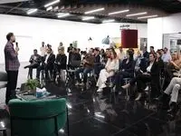 هشتمین رویداد راویا با موضوع هوش مصنوعی در بازاریابی صنعت مد و فشن برگزار شد