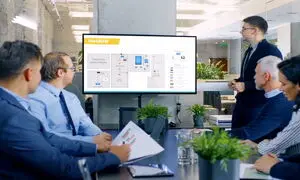 کسب عنوان برای کاریزما در همایش بازار سرمایه