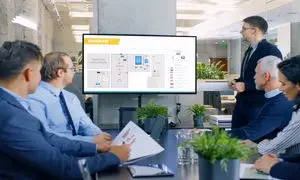 کسب عنوان برای کاریزما در همایش بازار سرمایه