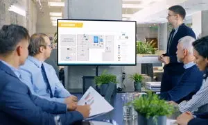 کسب عنوان برای کاریزما در همایش بازار سرمایه