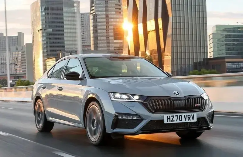 اشکودا اوکتاویا یا هایما S8؟ دوراهی خرید خودرو با شرایط اقساطی بدون ضامن