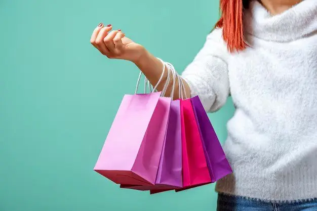 چرا کیسه‌ های پلاستیکی چاپ شده ابزار تبلیغاتی قدرتمندی هستند؟