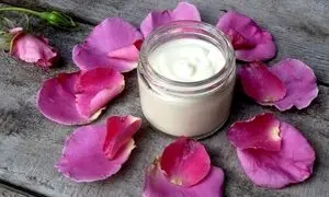 معرفی بهترین کرم ‌های دست برای زمستان ۱۴۰۴