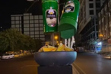 رونمایی کاله از ماکت پنیر پارمسان