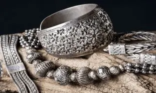 نوسانات قیمت نقره در بازار ایران؛ کاهش ده درصدی در هفته گذشته