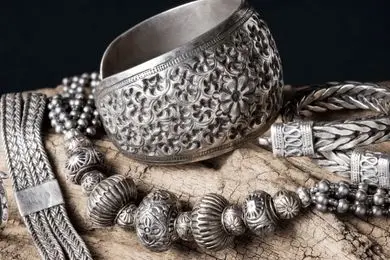 نوسانات قیمت نقره در بازار ایران؛ کاهش ده درصدی در هفته گذشته