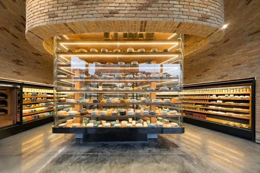 انبارپنیر برنده جایزه ملی بناهای فاخر شد