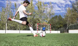 «کیمدی فوتبال» با اجرای محمد بحرانی به نمایش خانگی می ‌آید