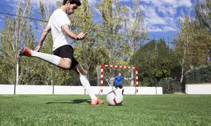 «کیمدی فوتبال» با اجرای محمد بحرانی به نمایش خانگی می ‌آید