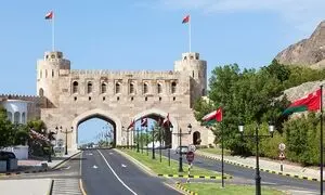 عمان در جایگاه 15 سال قبل امارات قرار دارد 