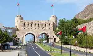 عمان در جایگاه 15 سال قبل امارات قرار دارد 