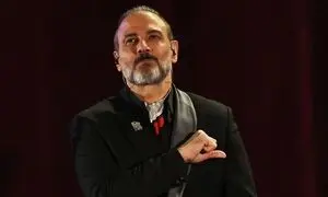 علیرضا قربانی به مولانا ادای احترام کرد