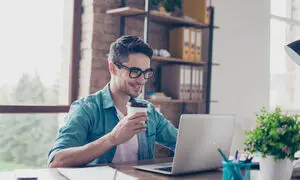برند یا امکانات؟ کدام برای خرید لپ تاپ مهم تر است؟