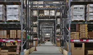 چطور یک نرم‌افزار انبارداری می‌تواند سود شرکت را افزایش می‌دهد؟