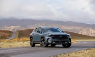 تحویل اولین مزدا سی ایکس-50 به جانبازان