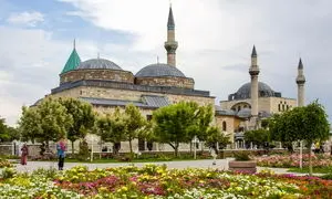 تجربه سفری خاص با تور قونیه آفتاب کلوت