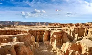 سفر به قشم: گشت‌وگذار در سرزمین بادگیرها، دلفین‌ها و نخلستان‌ها