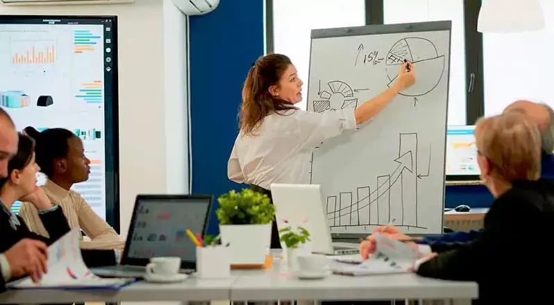 معرفی سرویس مشاوره و تحلیل دیتا ادتریس برای اپلیکیشن‌ها