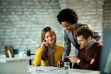 افزایش فروش و جذب مشتری در کسب و کارهای اینترنتی و آنلاین