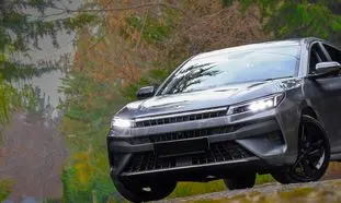 آیا کی ام سی J7، دو میلیارد تومان می‌ارزد؟