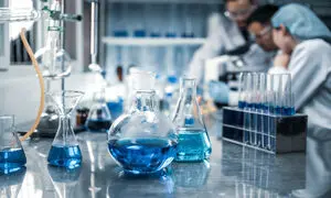 سیناژن در مسیر تقویت ارتباط دانشگاه و صنعت داروسازی