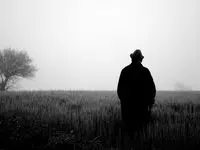 انتشار اختصاصی کتاب صوتی «بی‌ آتشی» با روایتگری سروش صحت و علی مصفا